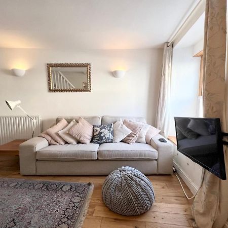 Pass The Keys 64 Church Street Characterful 2-Bed Cottage In The Heart Of Town Kingsbridge  Kültér fotó
