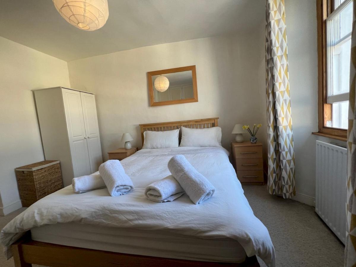 Pass The Keys 64 Church Street Characterful 2-Bed Cottage In The Heart Of Town Kingsbridge  Kültér fotó