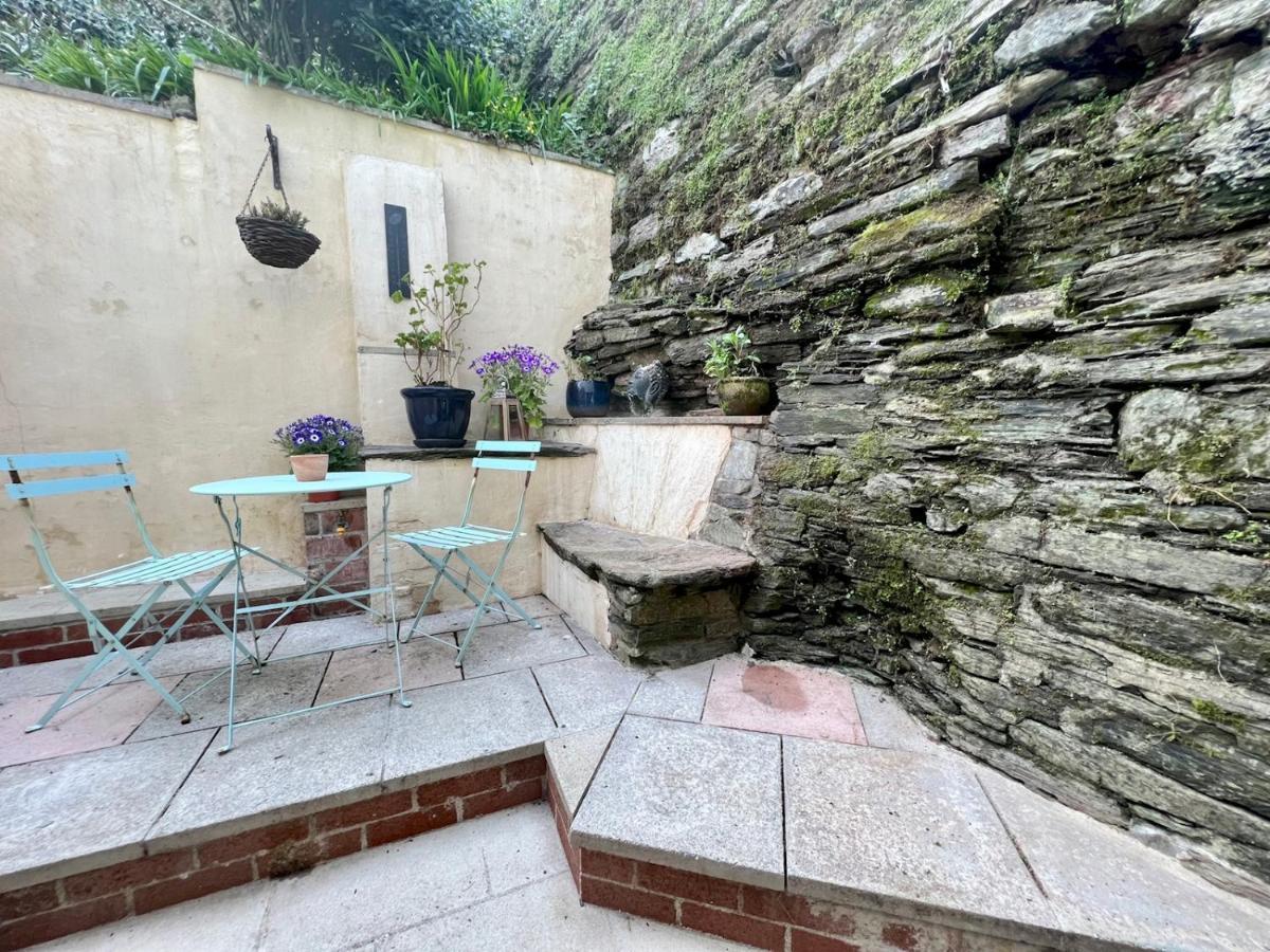 Pass The Keys 64 Church Street Characterful 2-Bed Cottage In The Heart Of Town Kingsbridge  Kültér fotó