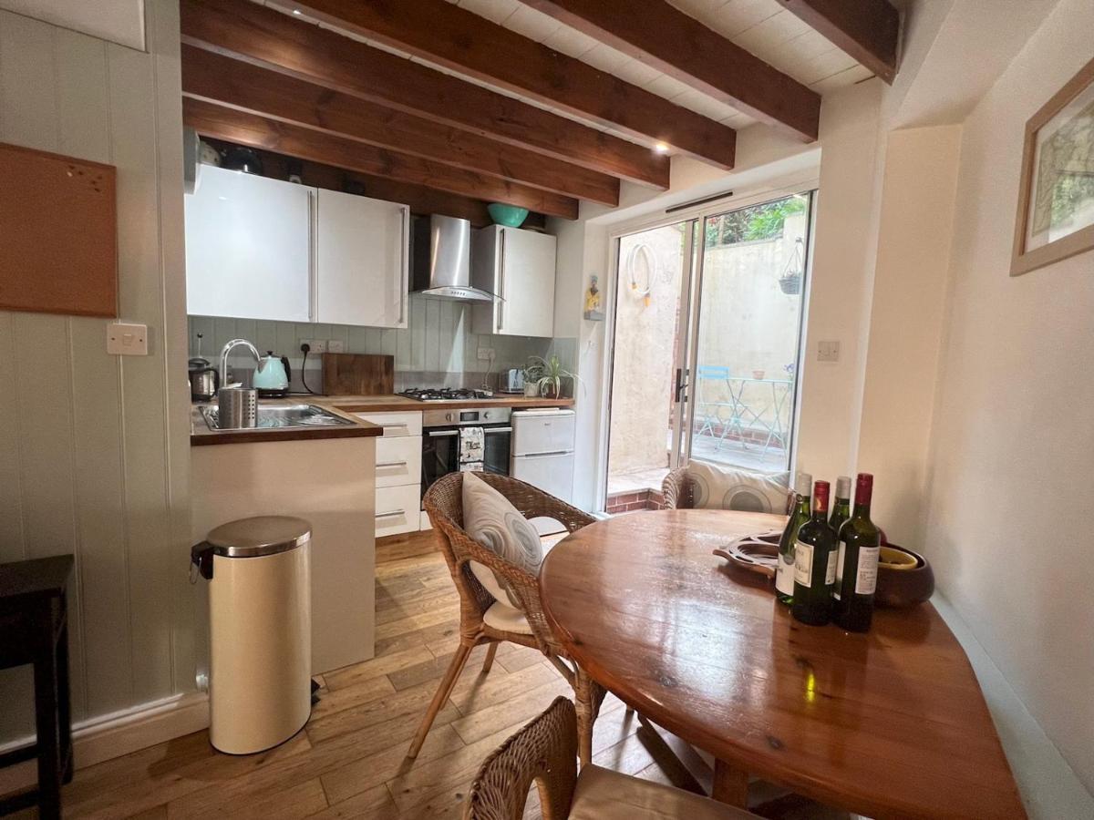 Pass The Keys 64 Church Street Characterful 2-Bed Cottage In The Heart Of Town Kingsbridge  Kültér fotó